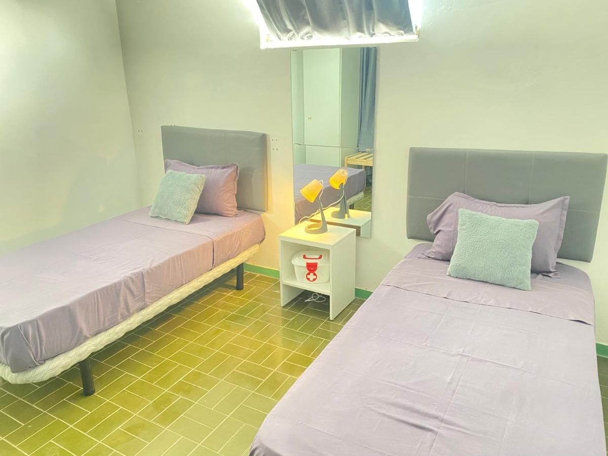 Best Rooms- Quarto 2 Plateau Praia Esterno foto